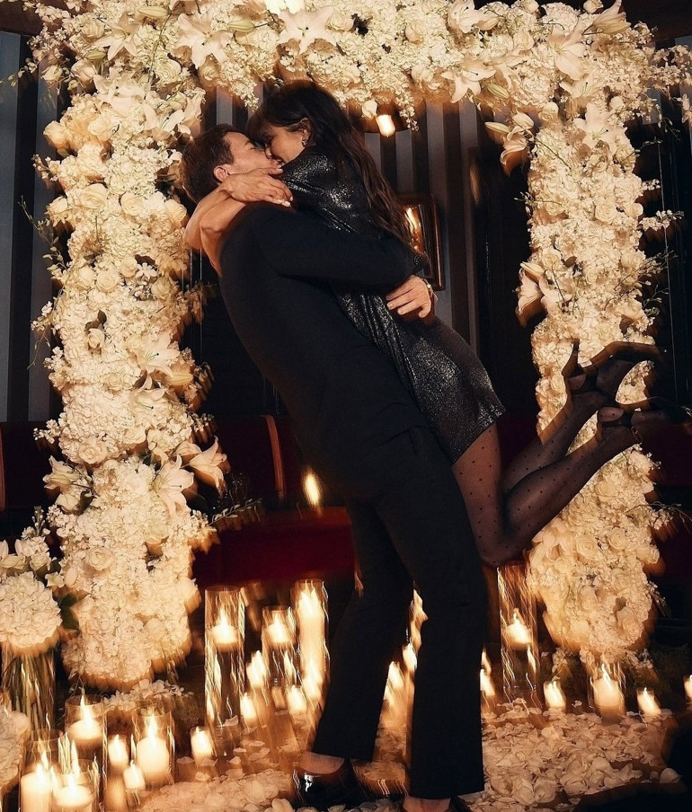 Büyük aşkta mutlu son Ünlü çift nişanlandı