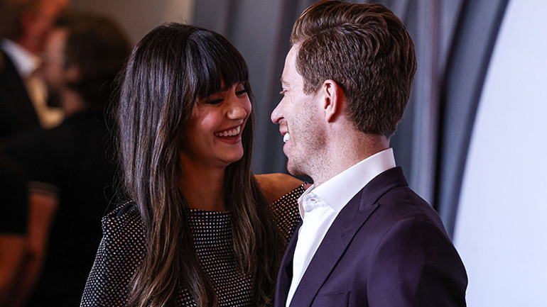 Büyük aşkta mutlu son Ünlü çift nişanlandı