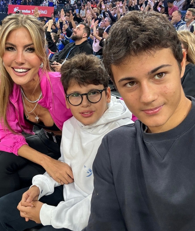 Bu fotoğraf ilk anımız… 18’ine 5 kala