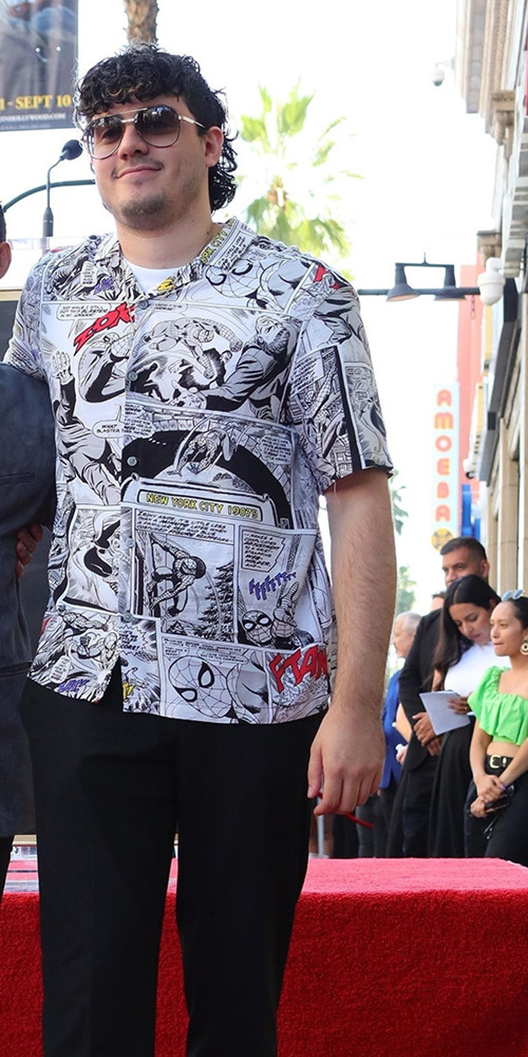 Anne ve babalarını milyonlar tanıyor... İki kardeşi sokakta görseniz ünlü çocuğu demezsiniz