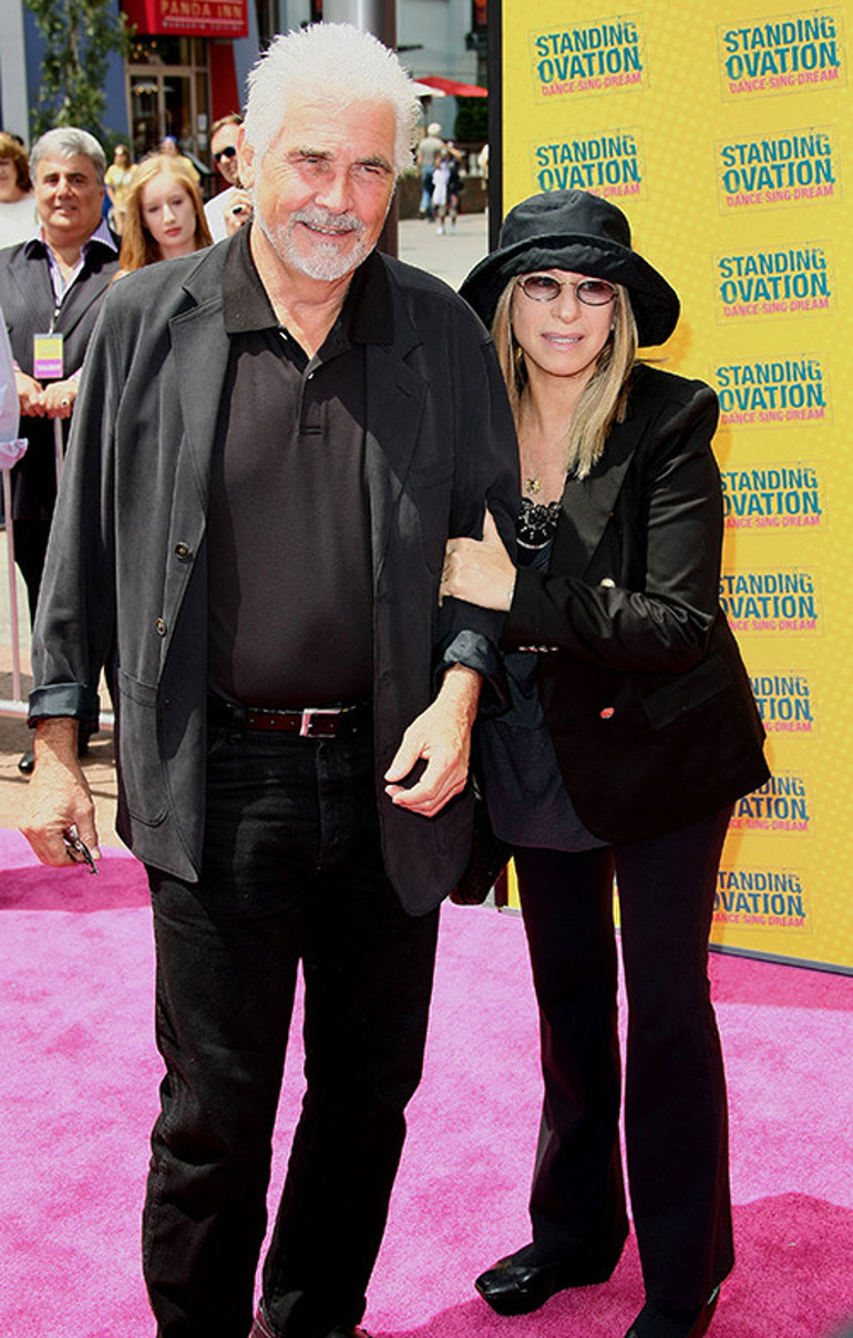 Anne ve babalarını milyonlar tanıyor... İki kardeşi sokakta görseniz ünlü çocuğu demezsiniz