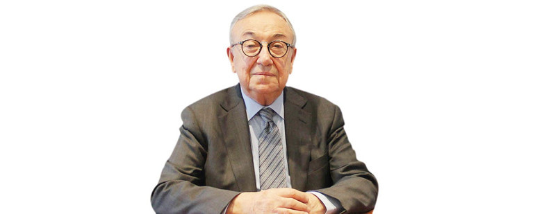 Koleksiyonunu çağdaş eğitim için bağışladı