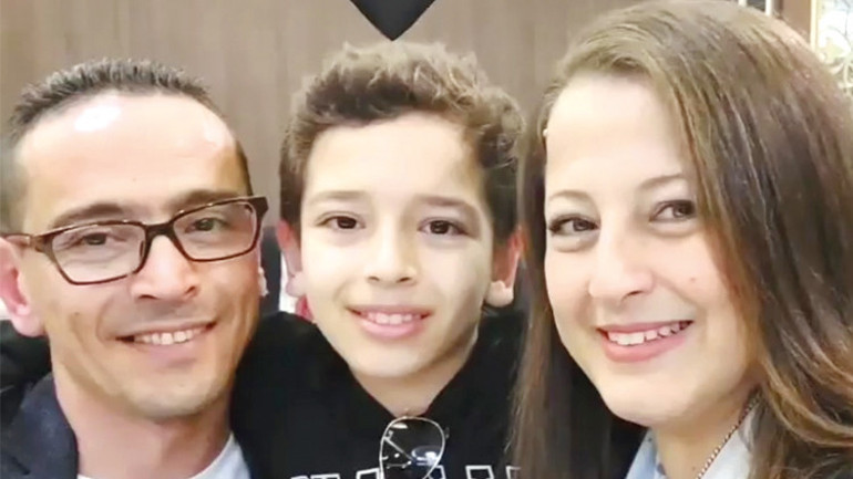 Mehmet ‘engel’ tanımıyor: Enkazdan çıktı ‘altın’a koştu