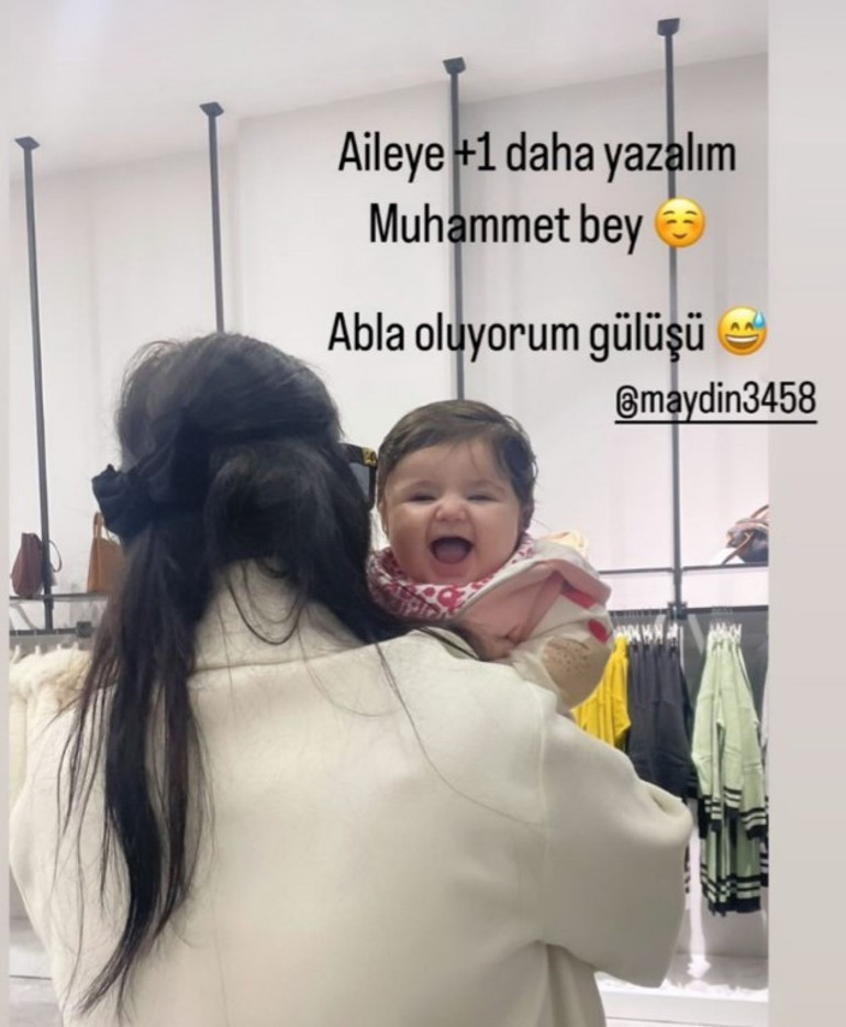 Üçüncü bebeğinin ismini açıkladı