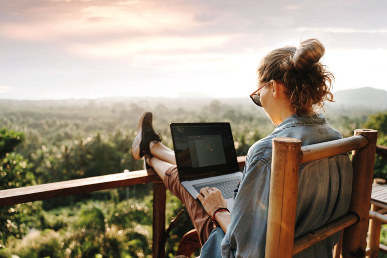 Yan haklarda rekabet kızıştı