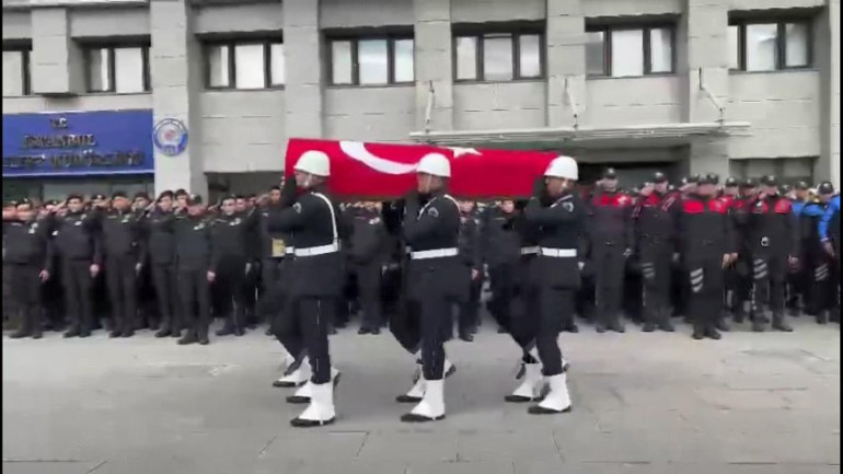 İETT otobüsünün çarptığı şehit polise Emniyette tören