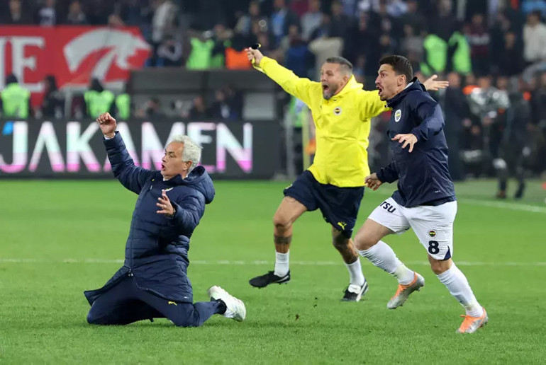 Futbolun en sansasyonel karakteri Mourinho: Bazen ağlattı bazen susturdu bazen çıldırttı