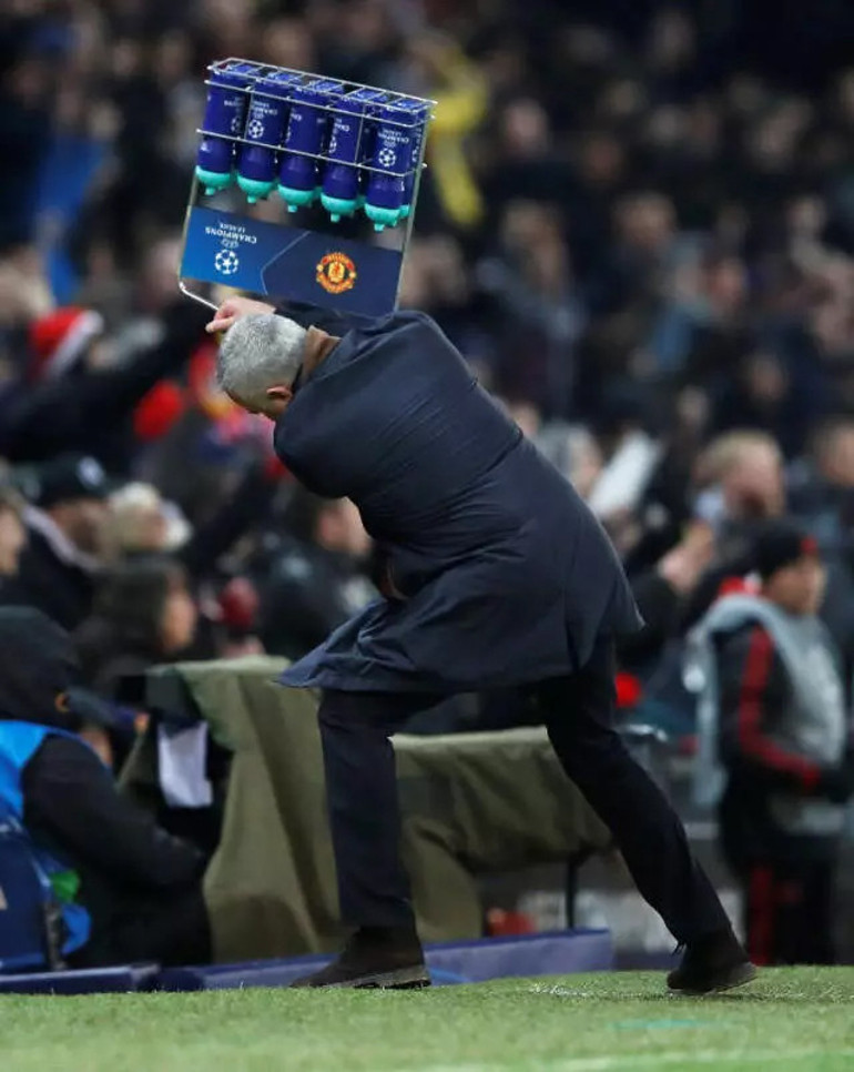 Futbolun en sansasyonel karakteri Mourinho: Bazen ağlattı bazen susturdu bazen çıldırttı
