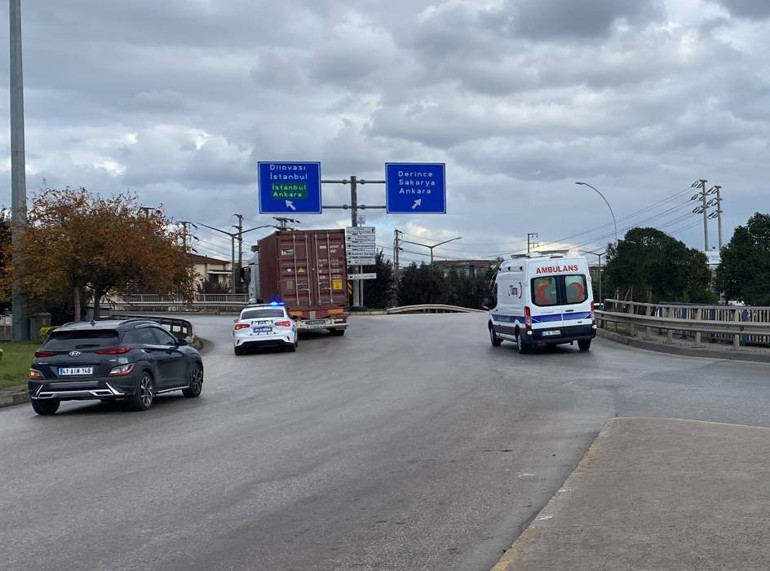 İzmitte TÜPRAŞ rafinerisinde patlama TÜPRAŞtan açıklama: 12 işçi hafif şekilde yaralandı