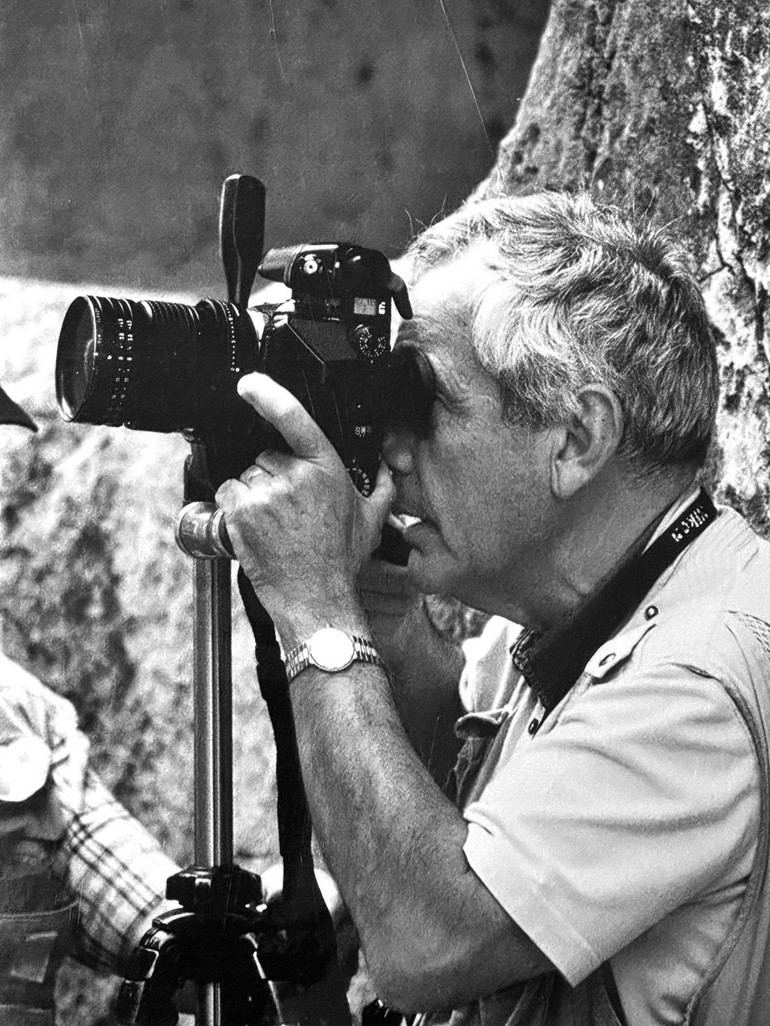 İzzet Keribar’ın renkli yolculuğu