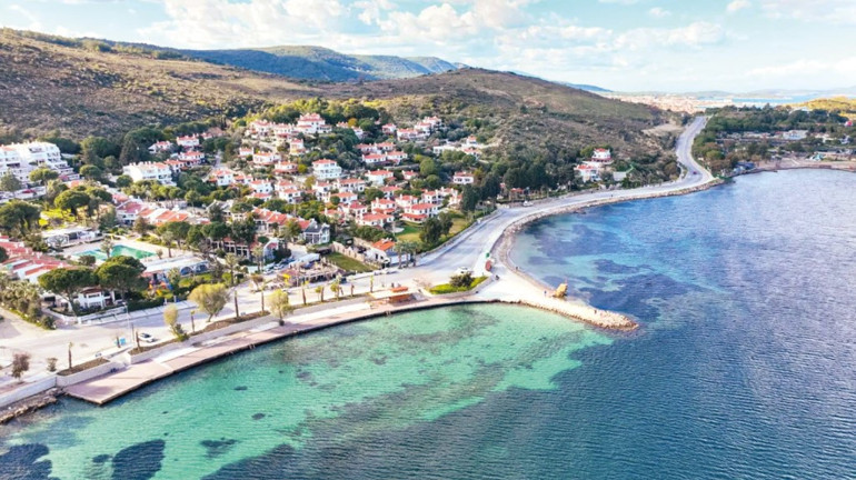 Evrim Alasya, Urla’da villa aldı