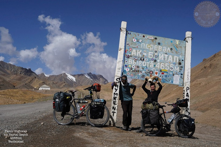İki yıldır bisikletle dünyayı geziyorlar… 23 bin kilometre ve 20’den fazla ülke | ‘Her şey güzel gidiyor ama Afrika’da kredi kartımız ile paramız çalındı’