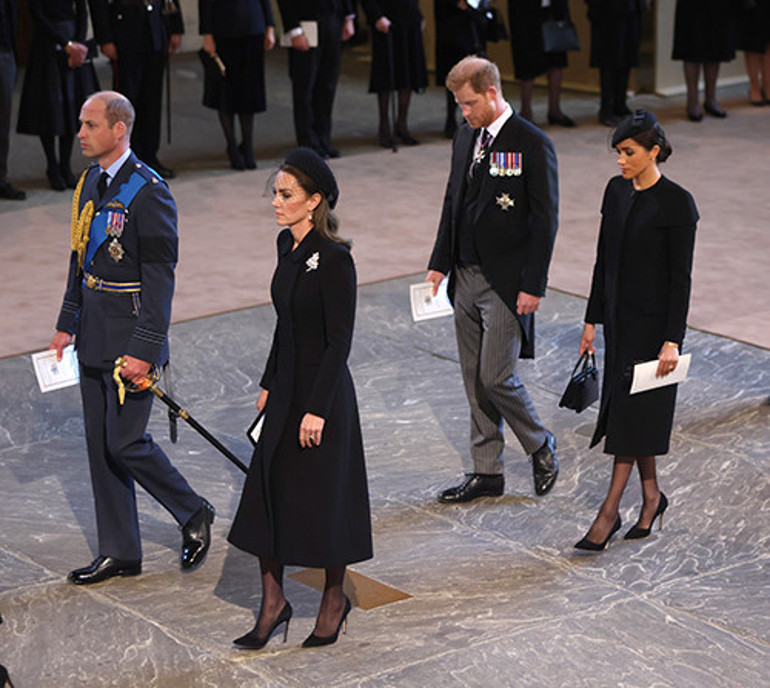 O gün kocası uyarmak zorunda kaldı: Lütfen eltine yol ver Kate