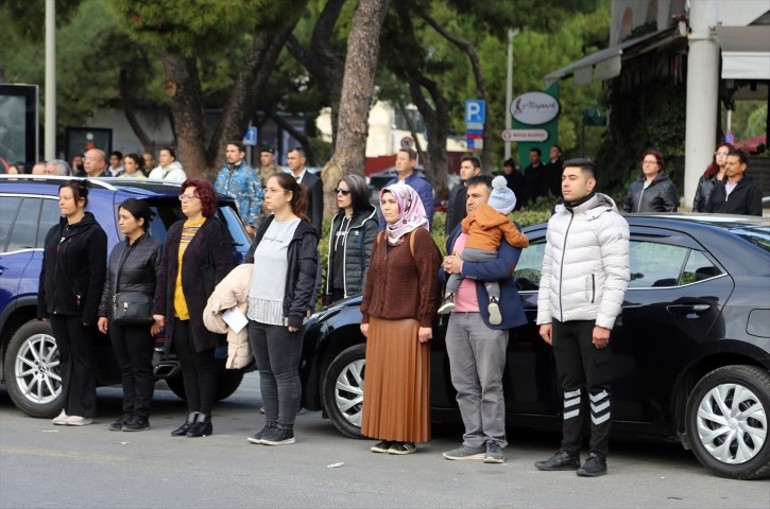 Atatürkün ebediyete intikalinin 86. yılı: Saat 09:05te hayat durdu