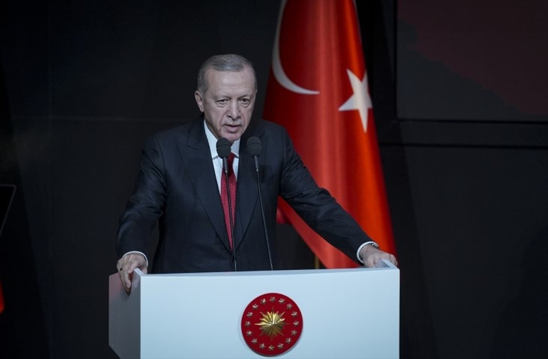 Cumhurbaşkanı Erdoğan: Ülkemizin sınırlarının terörle bağlantısını keseceğiz
