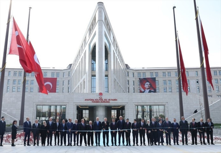 Cumhurbaşkanı Erdoğan: Ülkemizin sınırlarının terörle bağlantısını keseceğiz