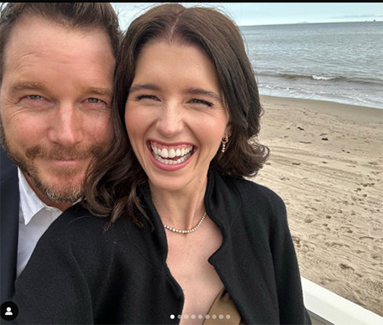 Beş yıllık evlilikte üçüncü bebek geldi... Ünlü çift mutluluktan uçuyor