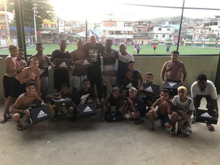 Yitip giden bir kariyer... Adriano her şeyi anlattı: Favela benim her şeyim Babam ölünce...