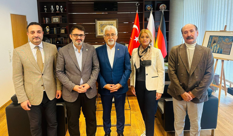 Türk toplumunun sorunlarını görüştüler