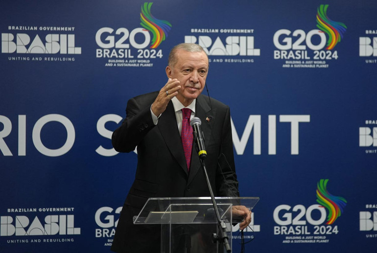 Son dakika... Cumhurbaşkanı Erdoğan: İsrail insanlığa karşı suç işliyor