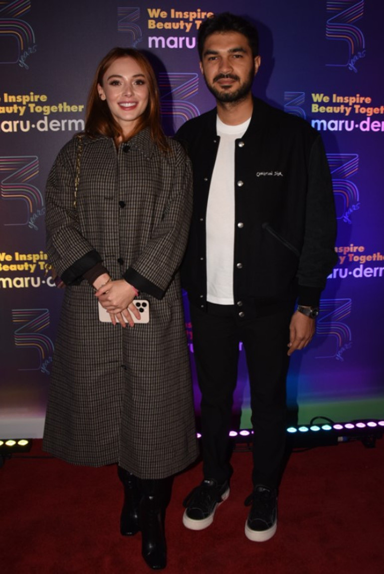 Yakın arkadaşların daveti