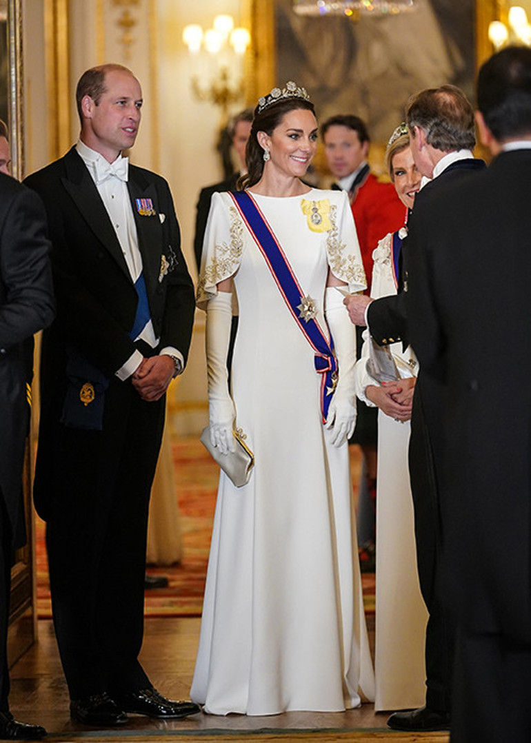 İki ay önce Tedavim bitti diye açıklama yapmıştı... Hayranlarının hayalleri yıkıldı