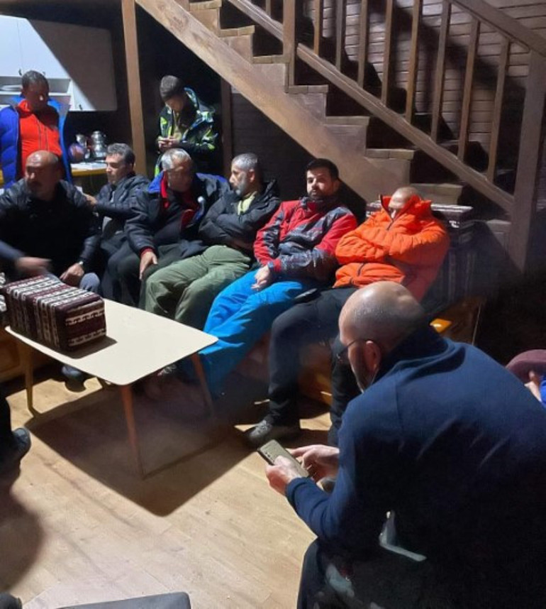 Kayıp Belaruslu ikiz kardeşler için arama çalışmasında ikinci gün