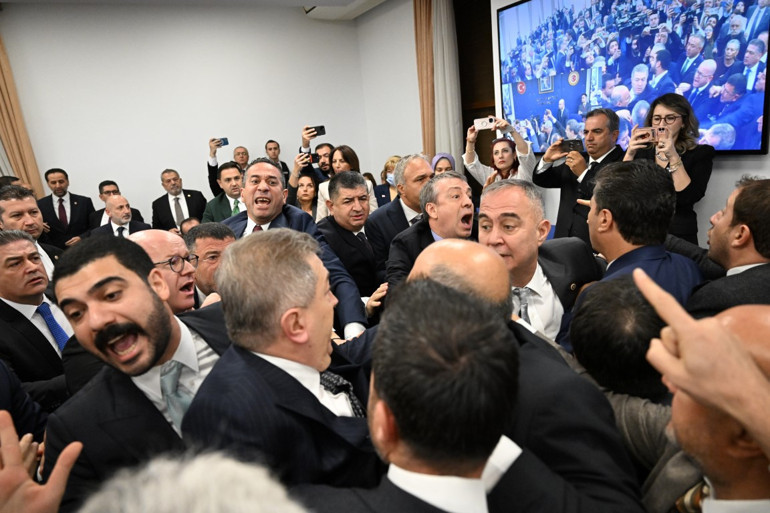 TBMMde İçişleri Bakanlığı bütçe görüşmesinde gerginlik