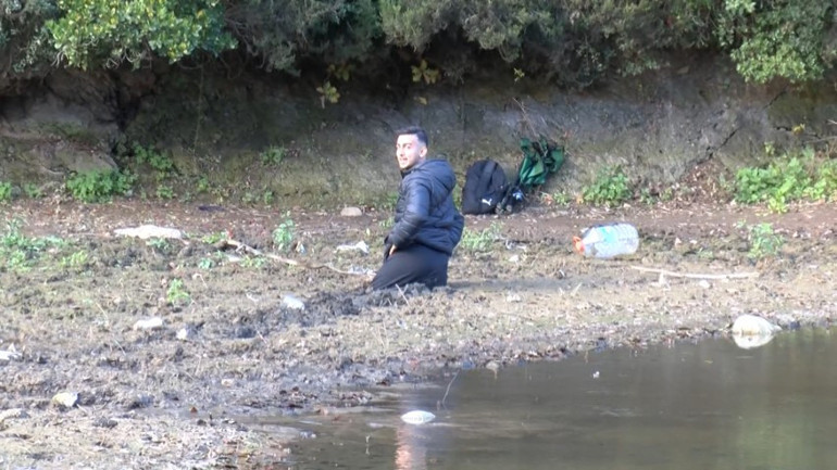 Millet bahçesinde yürürken neye uğradığını şaşırdı... Yardım çağrısını duyanlar müdahale edemedi: Ne yapacağımızı bilemedik