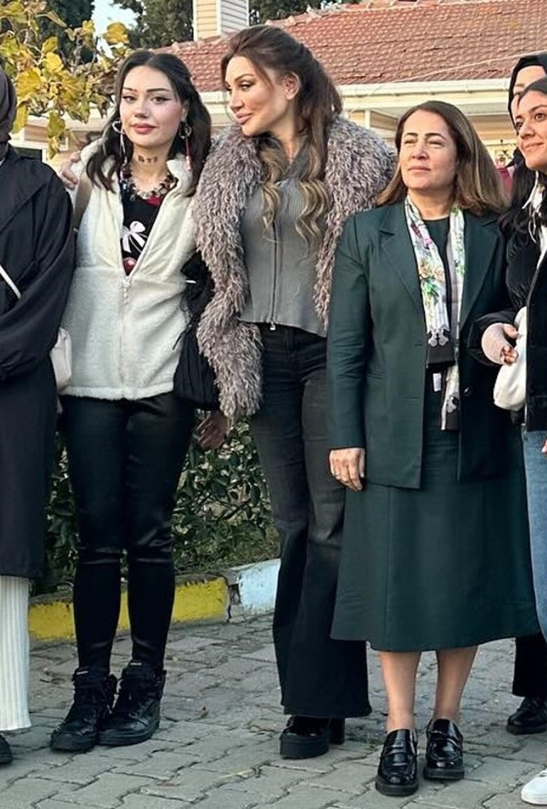 Umut Akyürek haftalar süren tedavinin ardından kızı Melek Balı paylaştı