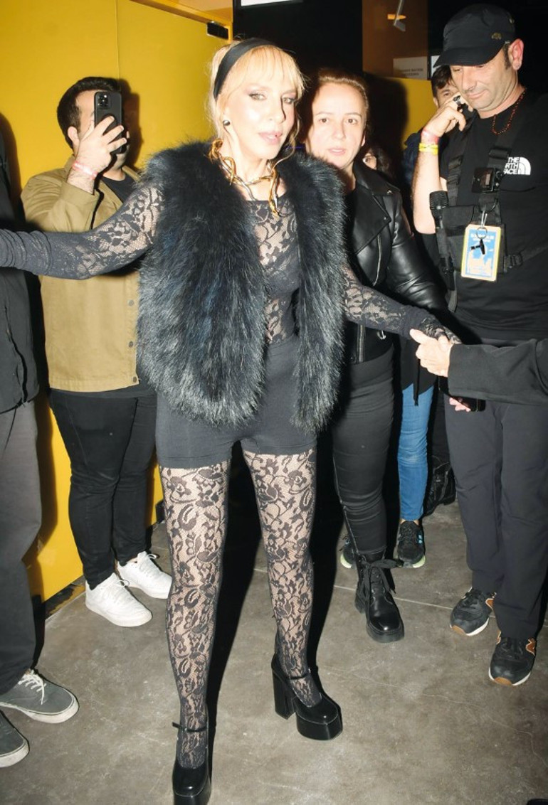 Sertaba saygı gecesi