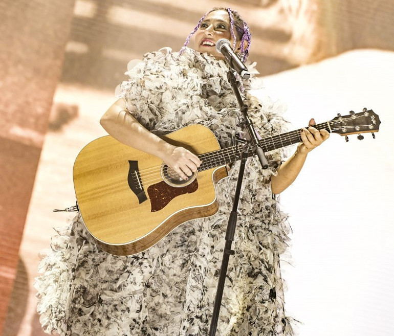 Sertaba saygı gecesi