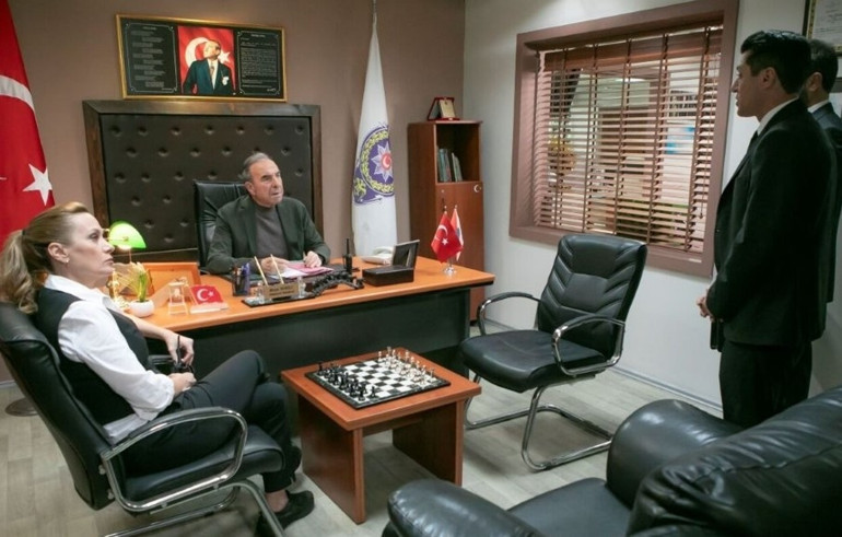 Arka Sokaklar dizisi bu kez FETÖyü mercek altına aldı