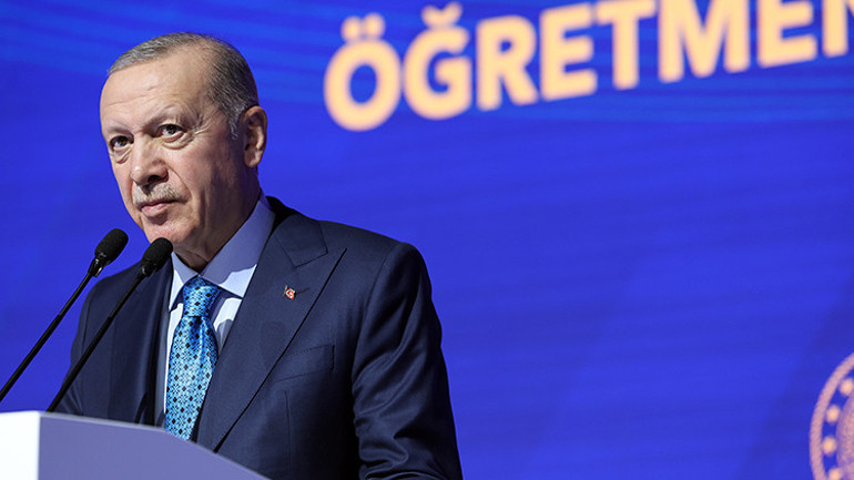 Son dakika: Cumhurbaşkanı Erdoğan düğmeye bastı... 20 bin öğretmen ataması yapıldı: Türkiye Yüzyılı Maarif Modeli vurgusu