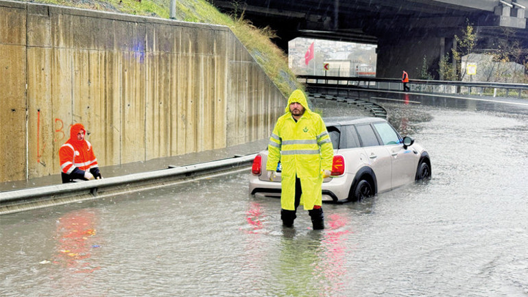 Sıcaklık 10-15 derece düştü: Önce lodos sonra kar