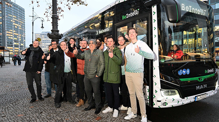 ‘Alman şirketleri hareketsiz tankerler gibi davrandı’