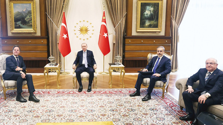 Erdoğan açıkladı: Çakarlı ve ruhsatsız silaha ağır ceza
