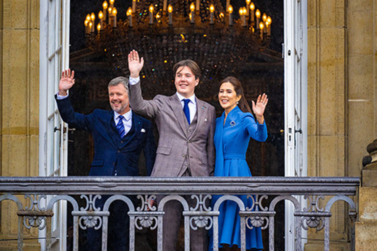 Herkese tepeden bakamazsın Kate