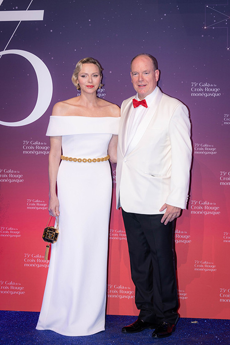 Herkese tepeden bakamazsın Kate