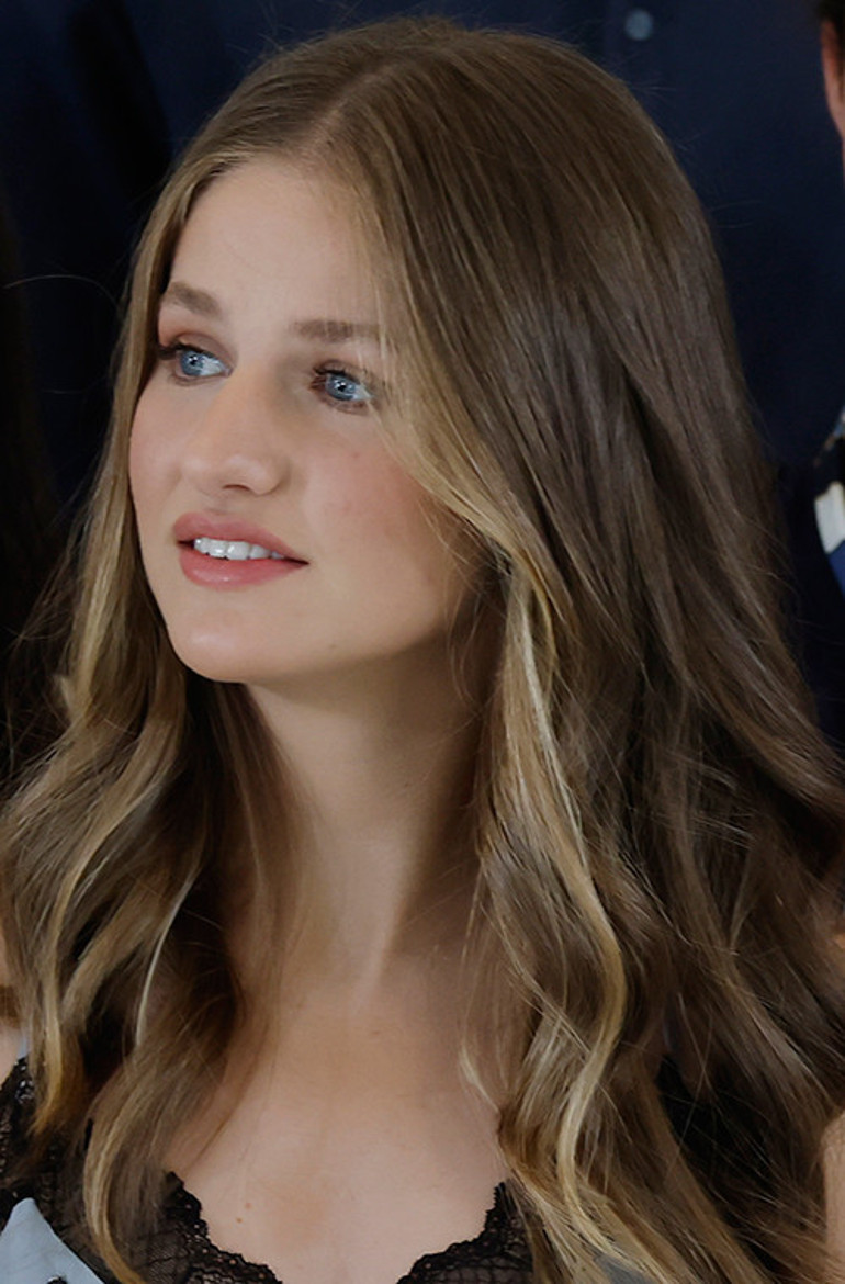 Herkese tepeden bakamazsın Kate