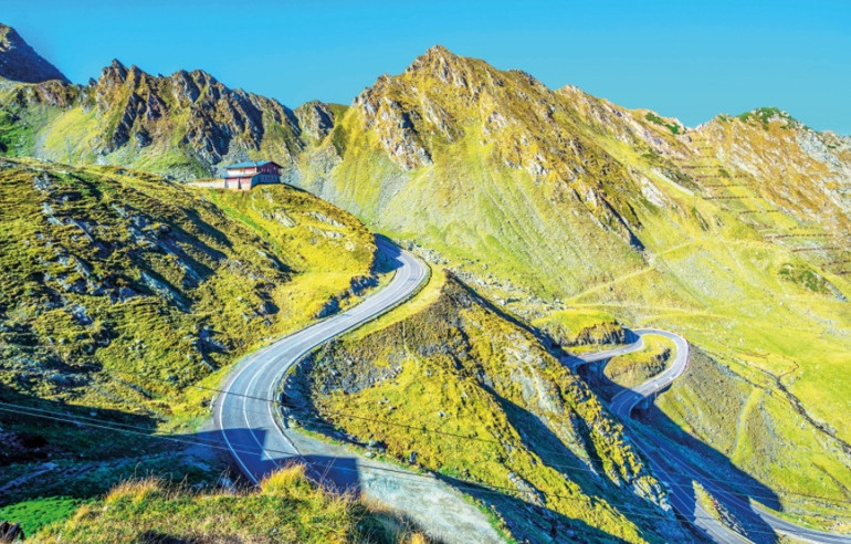 Bu göz kamaştırıcı yollar hiç bitmesin isteyeceksiniz