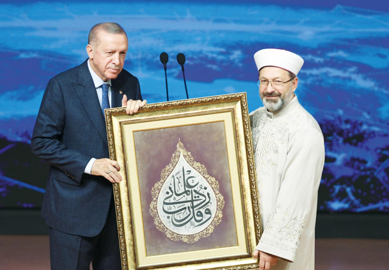 Erdoğan: Yapay din oluşturma gayretindeler