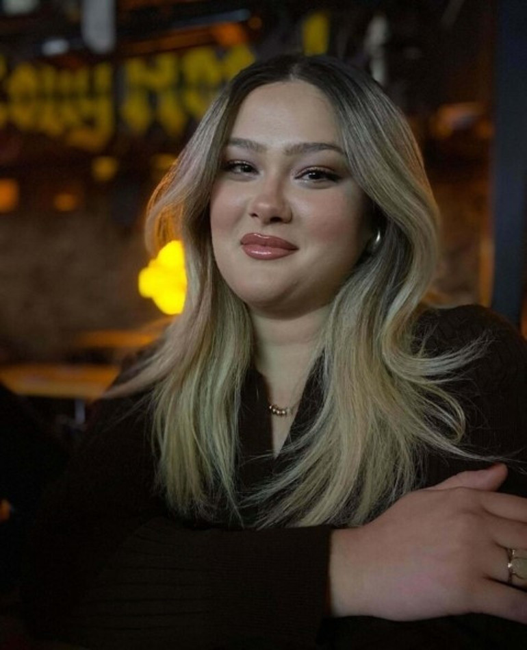 Annem, babam, şimdi de kardeşim... Bir mezara 3 kişiyi gömdüm | 24 yaşındaki Gizemin kahreden ölümü İkizinin feryadı yürekleri dağladı