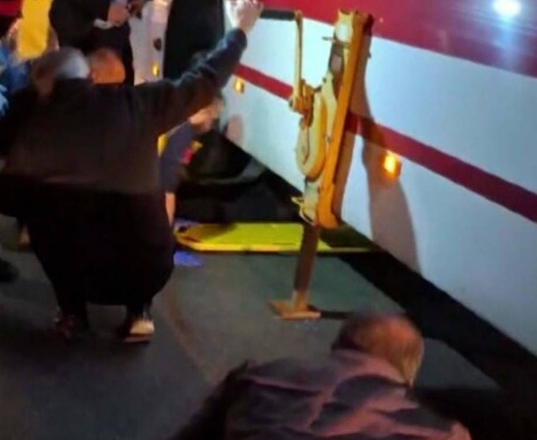 Annem, babam, şimdi de kardeşim... Bir mezara 3 kişiyi gömdüm | 24 yaşındaki Gizemin kahreden ölümü İkizinin feryadı yürekleri dağladı