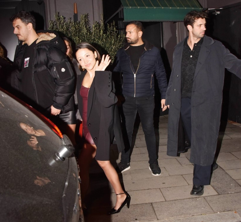 Zeynep Bastık - Serkay Tütüncü aşkı tam gaz:  Böyle gel bebeğim