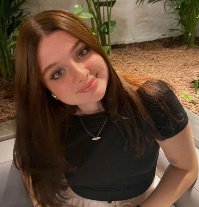 Ünlü ismi korkutan telefon... Kızımı öylece bırakıp gitmiş