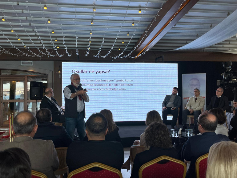 Yapay zeka akademik performansı olumlu etkiliyor