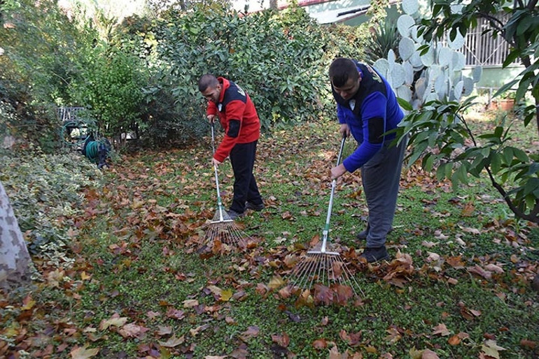 Mezun oldukları okul, iş kapıları oldu