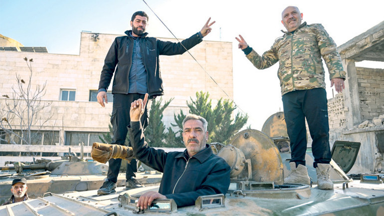 Hürriyet Tel Rıfat’ta... Sekiz yıl sonra ‘yuva’ya dönüş: Duyduk ki evimiz kurtuldu koşa koşa geldik