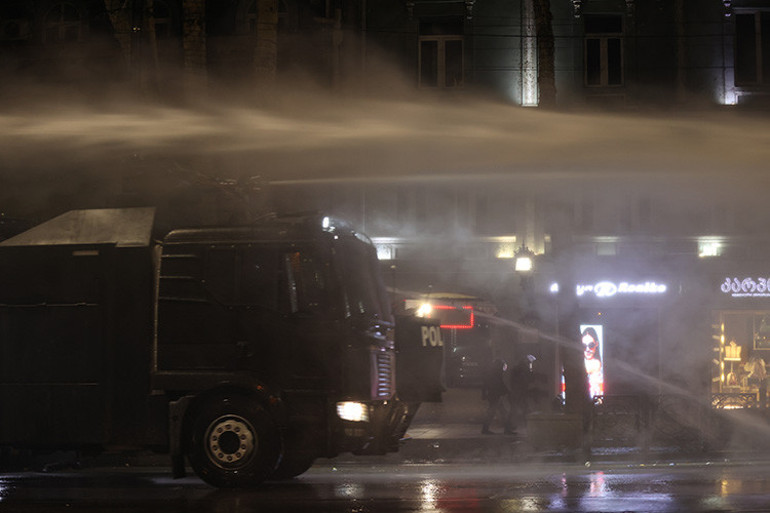 Tifliste son durum: Göstericiler polisin müdahalesi sonucu dağıldı